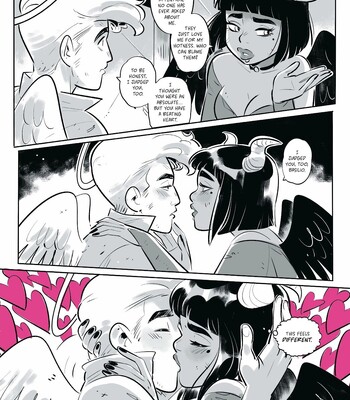 Sweet Paprika: Black White Pink One-Shot 016